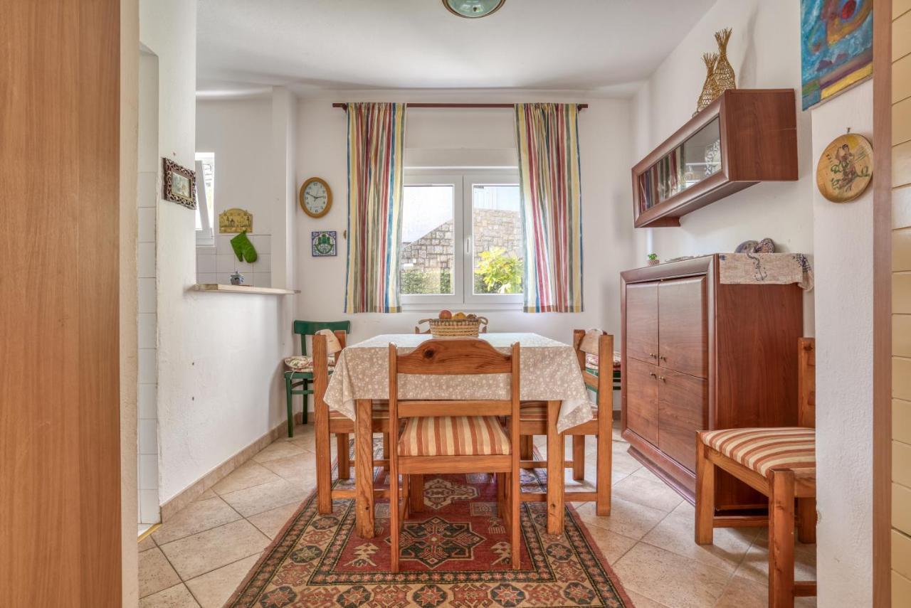 Apartmani Olga Petrovac Buitenkant foto