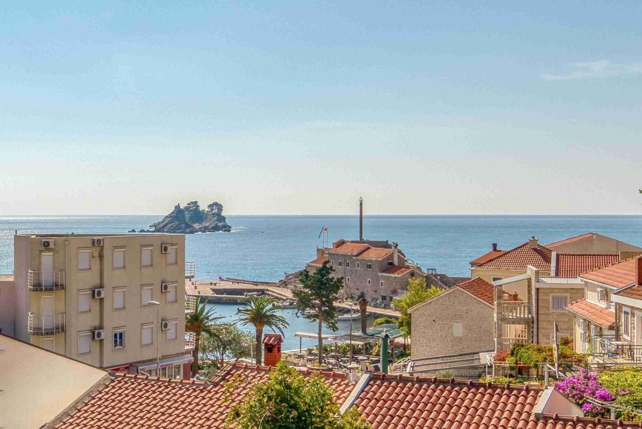 Apartmani Olga Petrovac Buitenkant foto